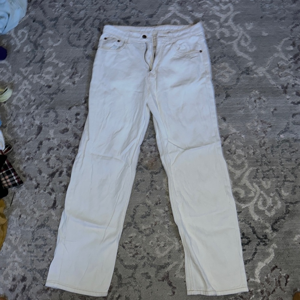 have brown stitching